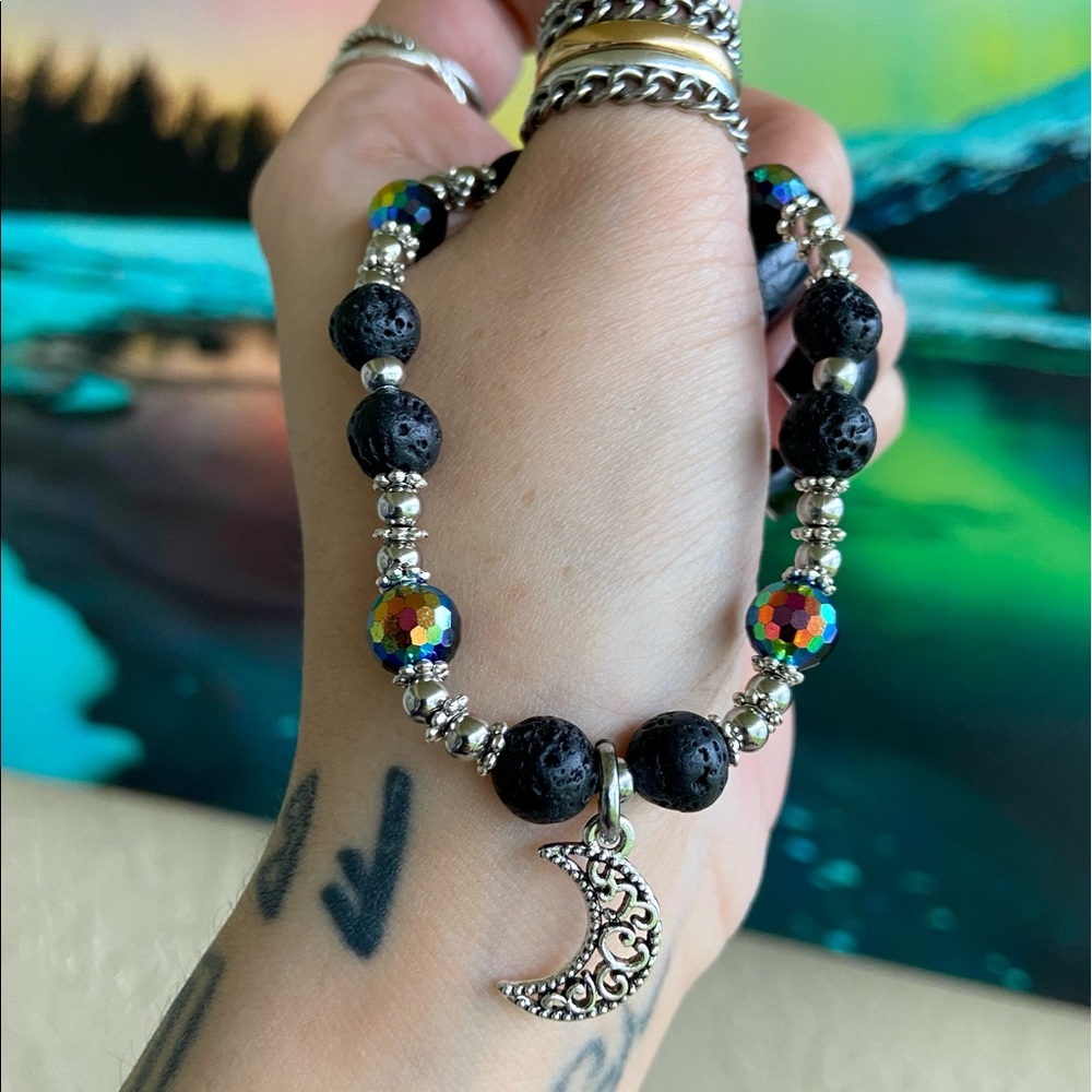 Moon Lava rock oil diffuser rainbow boho bracelet - Picture 7 of 15